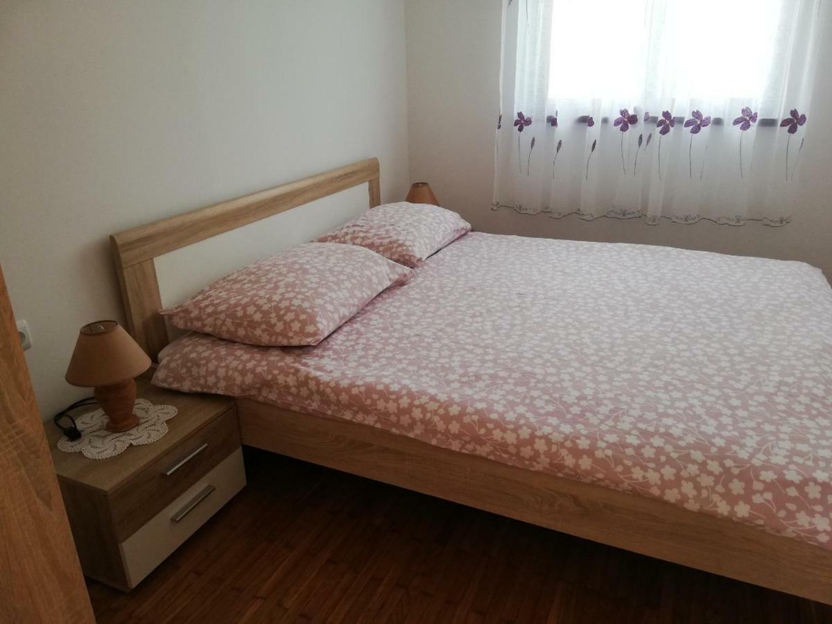 Apartman Broznic Šilo 外观 照片