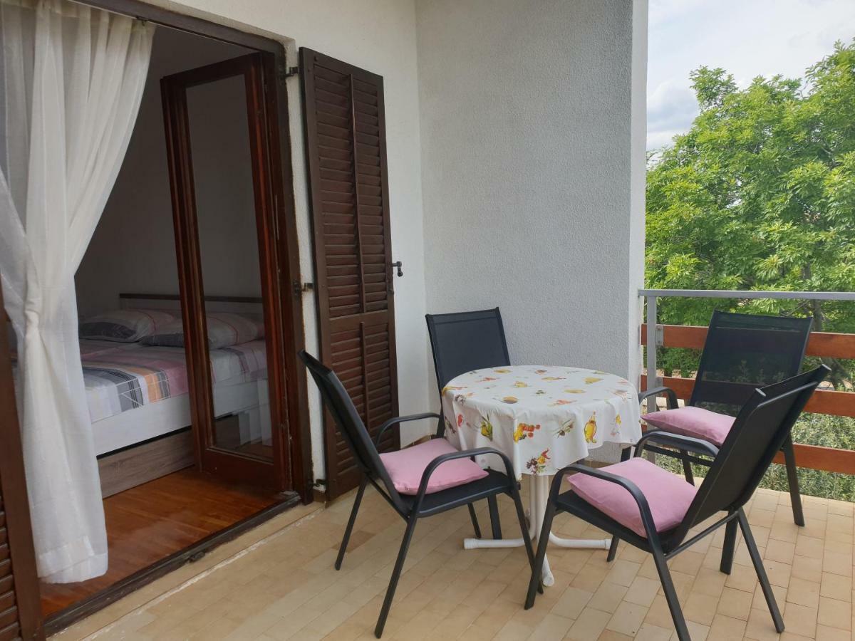 Apartman Broznic Šilo 外观 照片